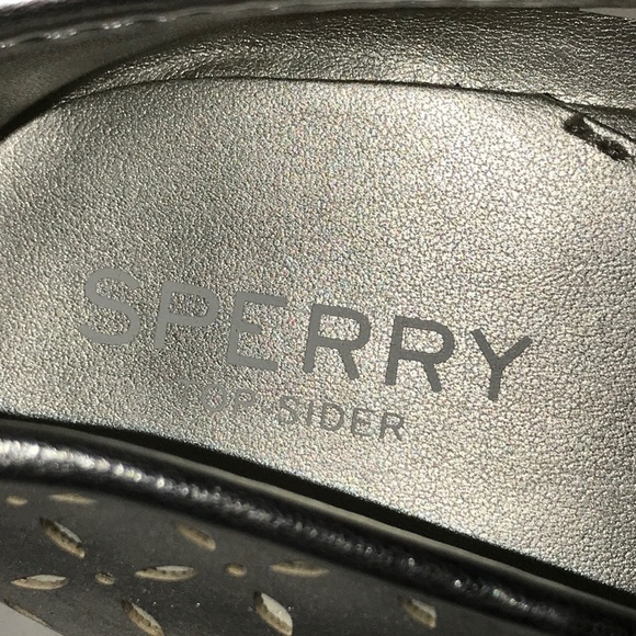 Sperry Top-Sider "Bethany" Silver Flats 5M EUC - Picture 9 of 10